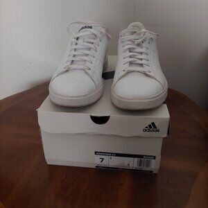 Adidas Advantage 2.0 Women Tennis Shoes White Navy Blue Lace Up Comfort Sz 7 EUC